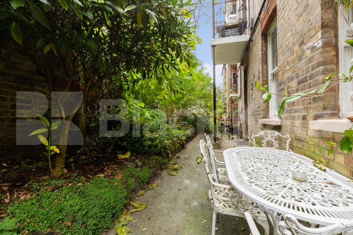 4 bedroom  located only a few minutes to Highgate station Linden Mansions, Hornsey Lane, Highgate